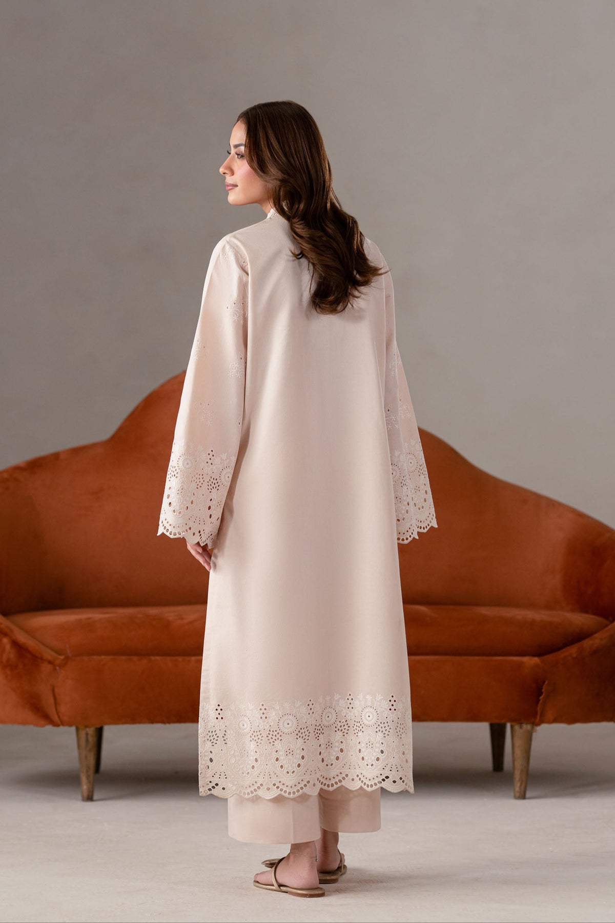 Akbar Aslam Zira embroidered neckline detail