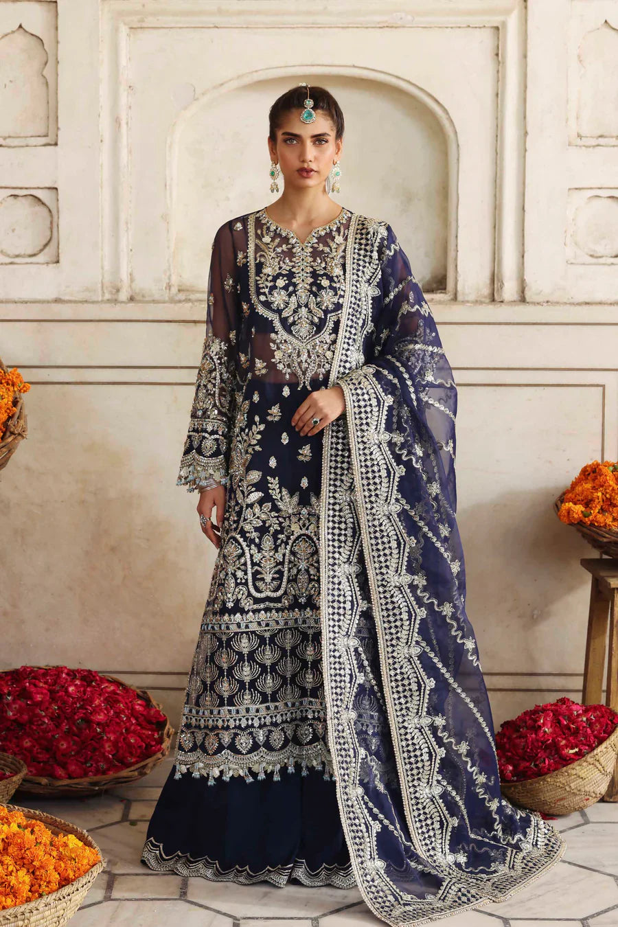 Model wearing Akbar Aslam Neelab shirt & trousers with dupatta