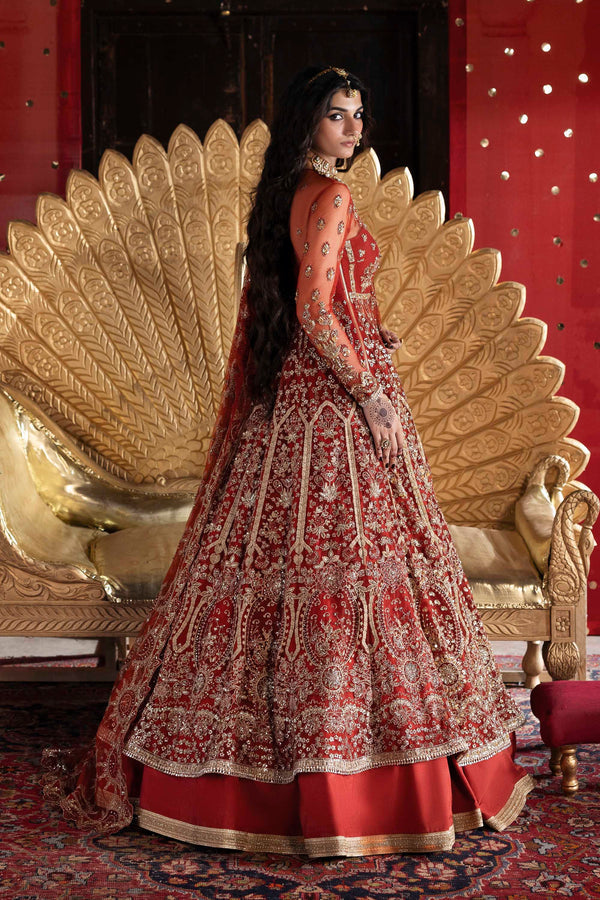 Akbar Aslam Marjaan embroidered neckline detail