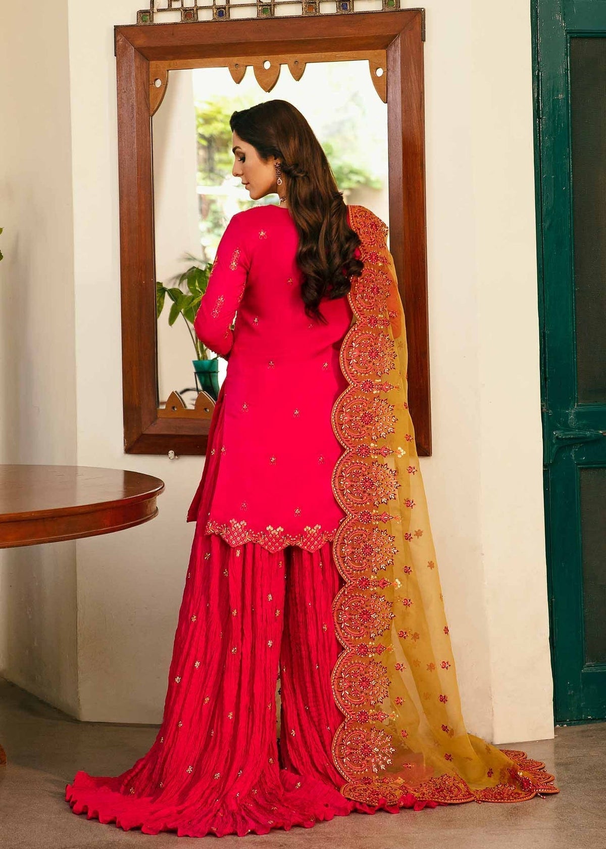 Akbar Aslam AMRIX dupatta border detail