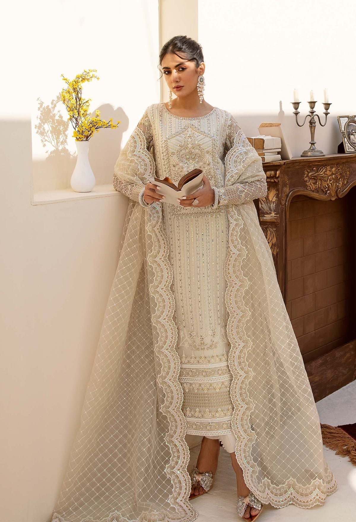 Akbar Aslam Tyla back view