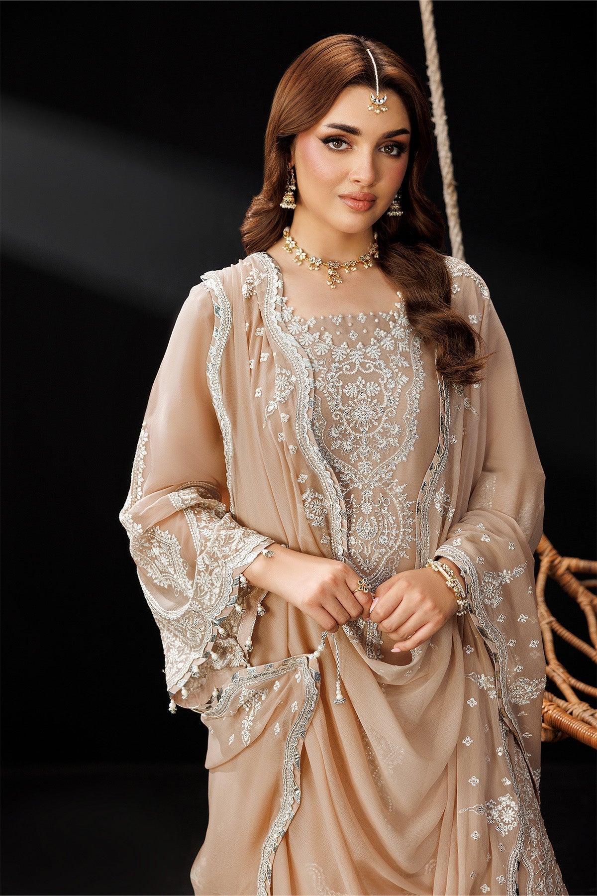 Alizeh | Dua Formals 26 | AF-DUA-3031-Gilded Lace - House Of Hania