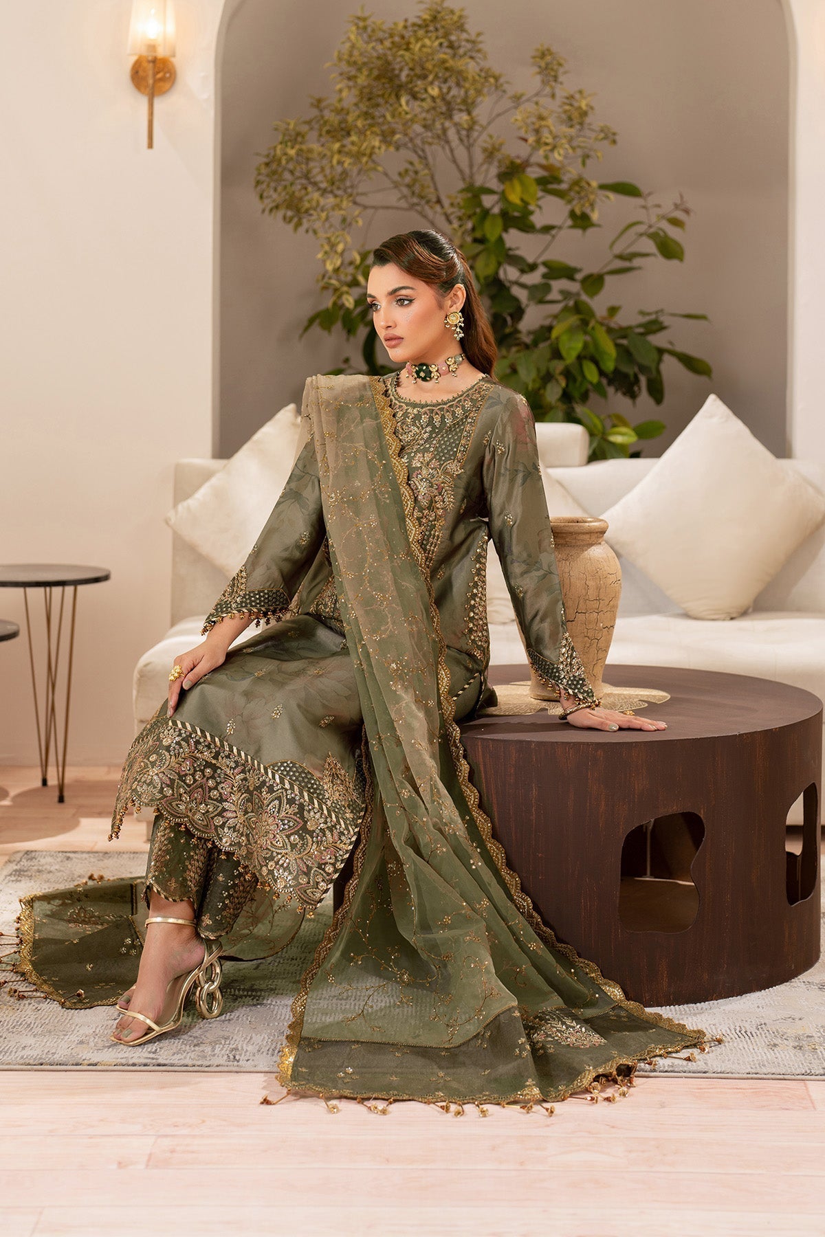 Alizeh | Formals 26 | Twilight - House Of Hania