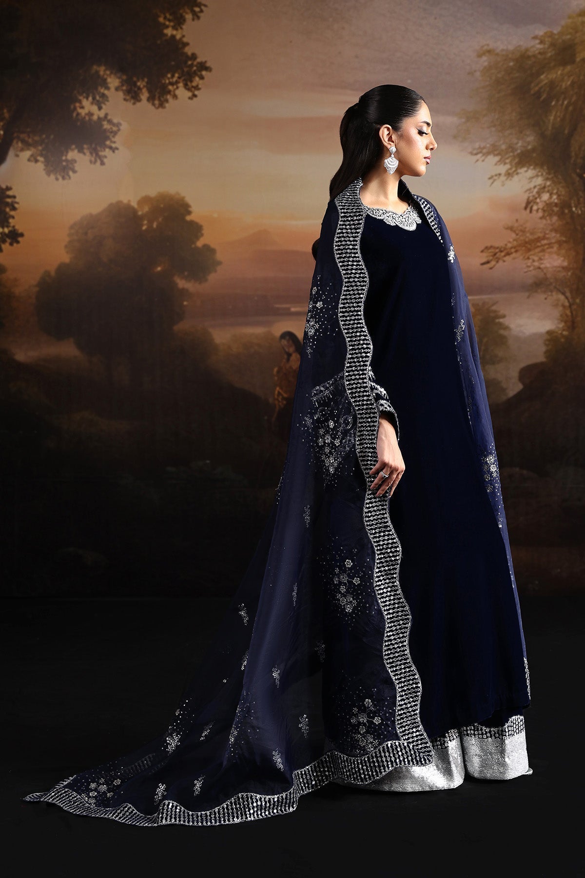 Alizeh | Lamour 25 | AF-VLT-2208-Velvetine - House Of Hania
