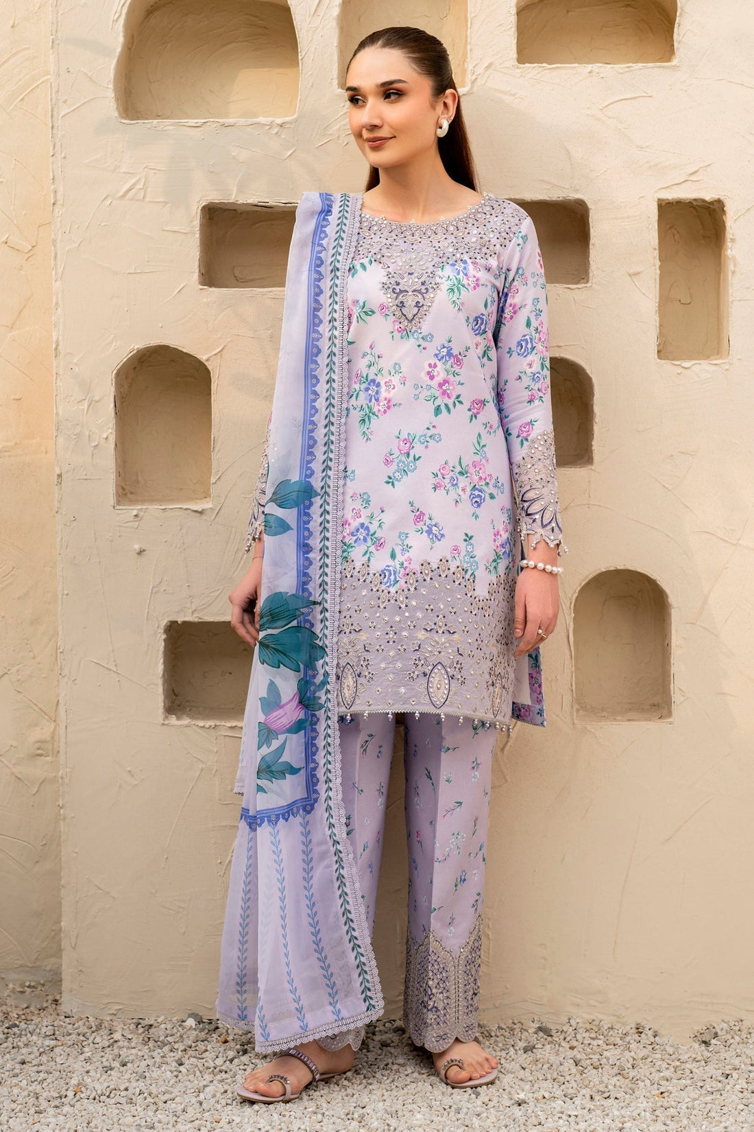 Alizeh | Levana Lawn | Flake - House Of Hania