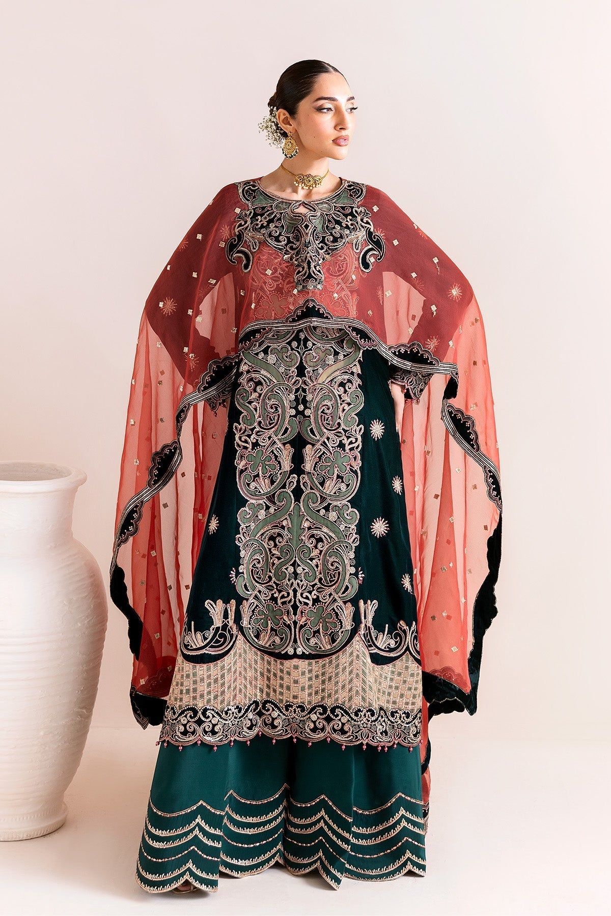 Alizeh | Makhmal Luxury Velvet Edit | Kiswa - House Of Hania
