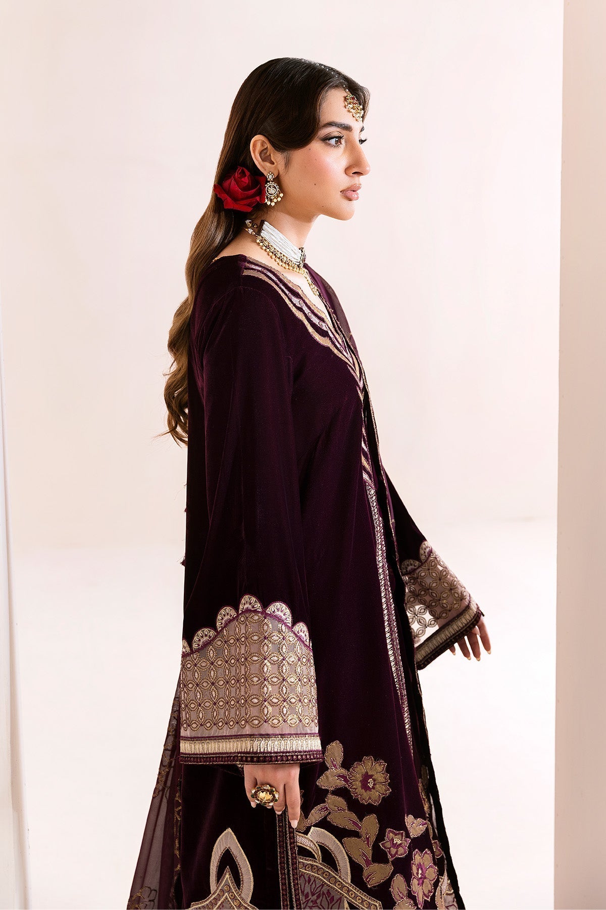 Alizeh | Makhmal Luxury Velvet Edit | Mehree - House Of Hania