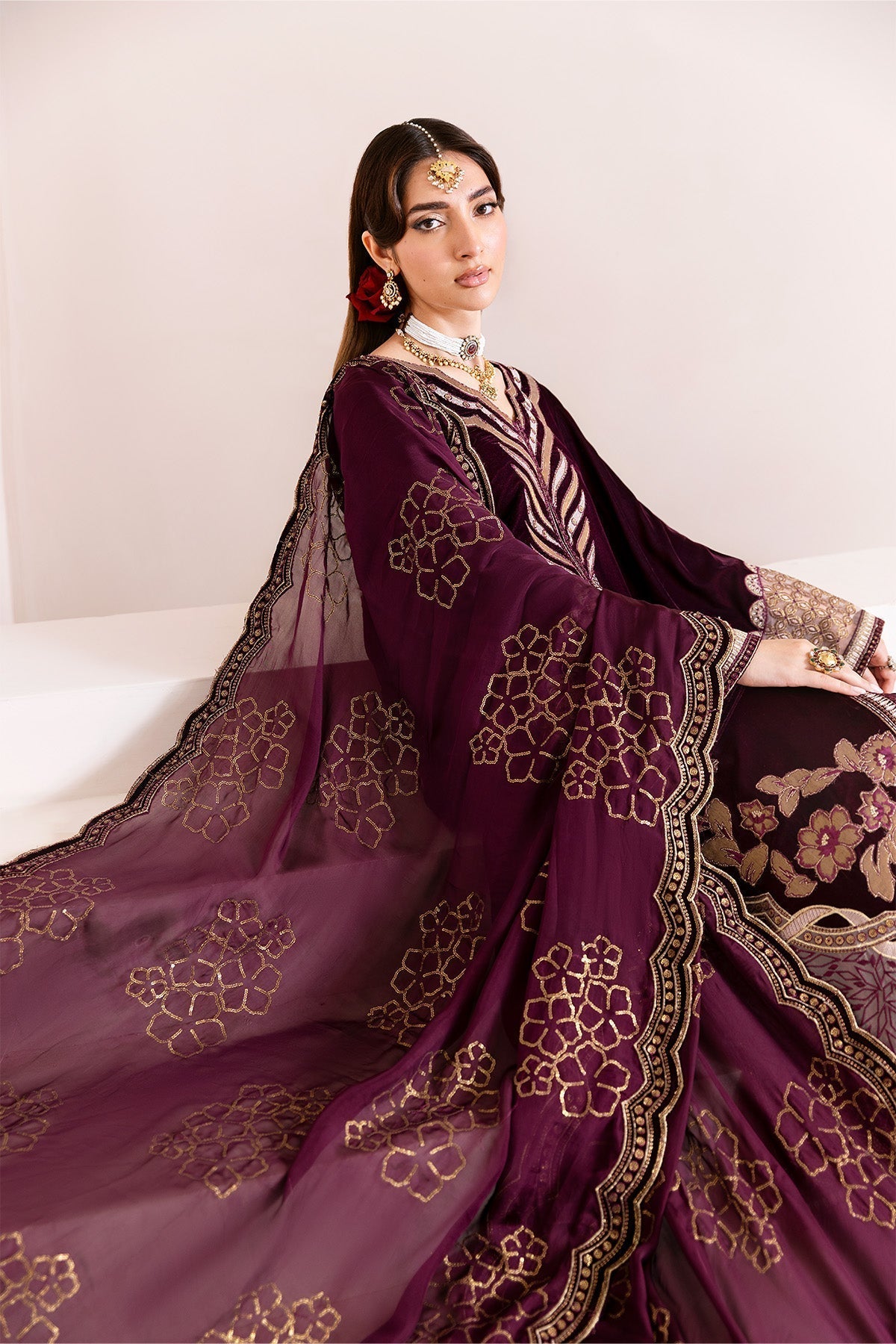 Alizeh | Makhmal Luxury Velvet Edit | Mehree - House Of Hania