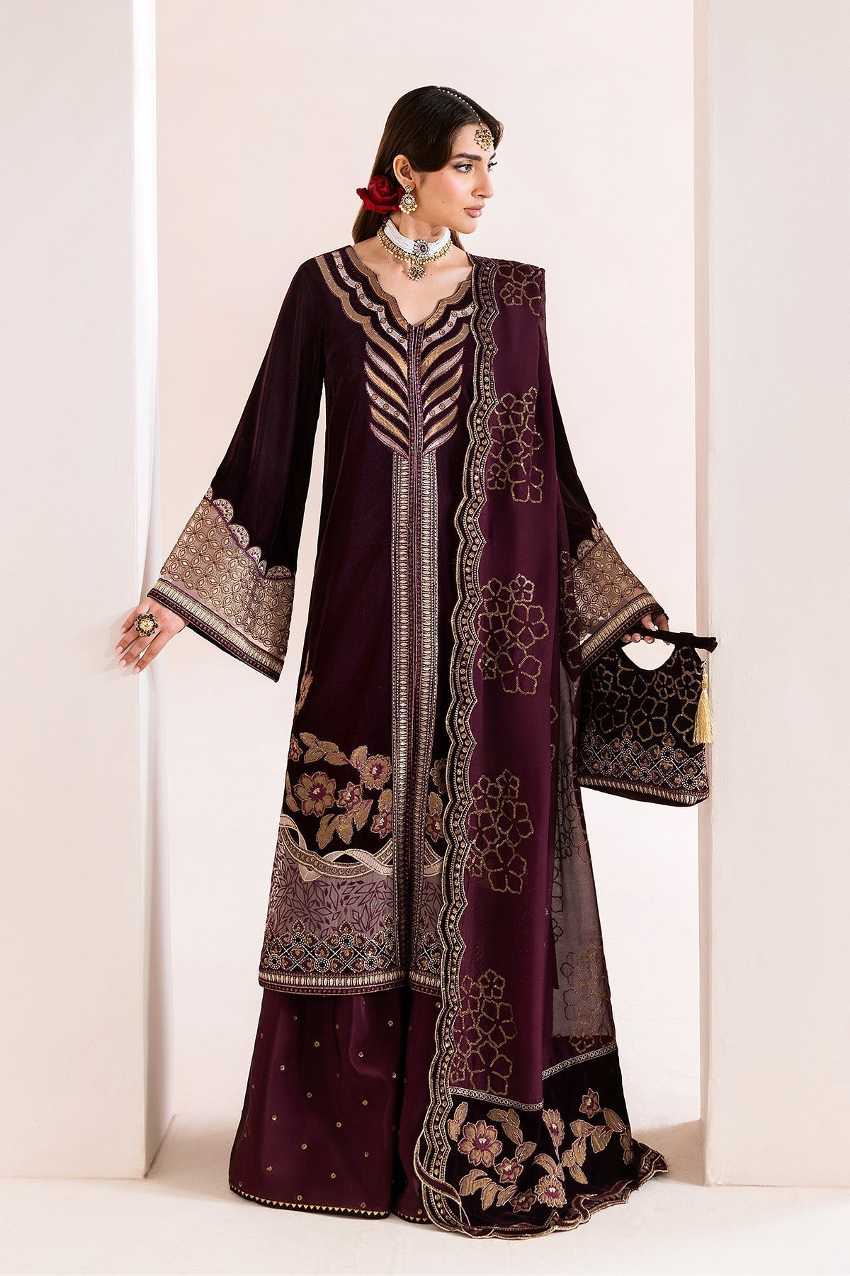 Alizeh | Makhmal Luxury Velvet Edit | Mehree - House Of Hania