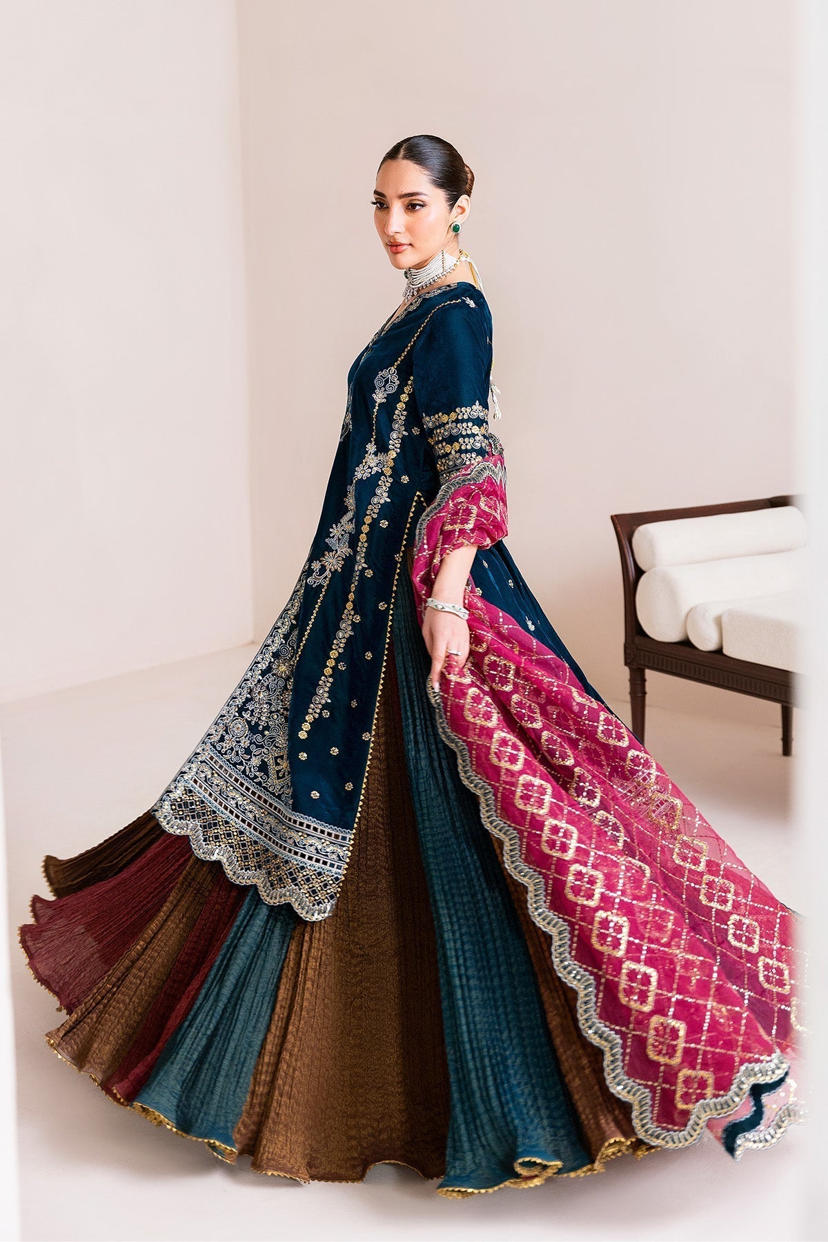Alizeh | Makhmal Luxury Velvet Edit | Mehroob - House Of Hania