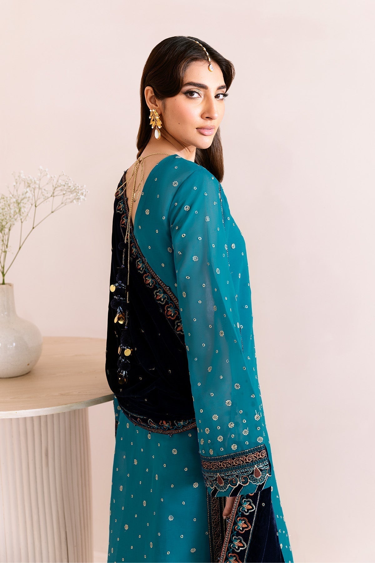 Alizeh | Makhmal Luxury Velvet Edit | Nelofer - House Of Hania