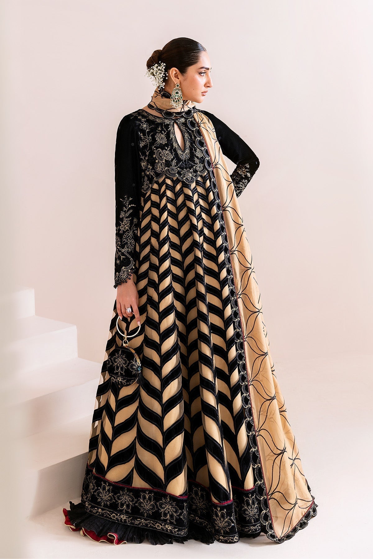 Alizeh | Makhmal Luxury Velvet Edit | Noor Jahan - House Of Hania