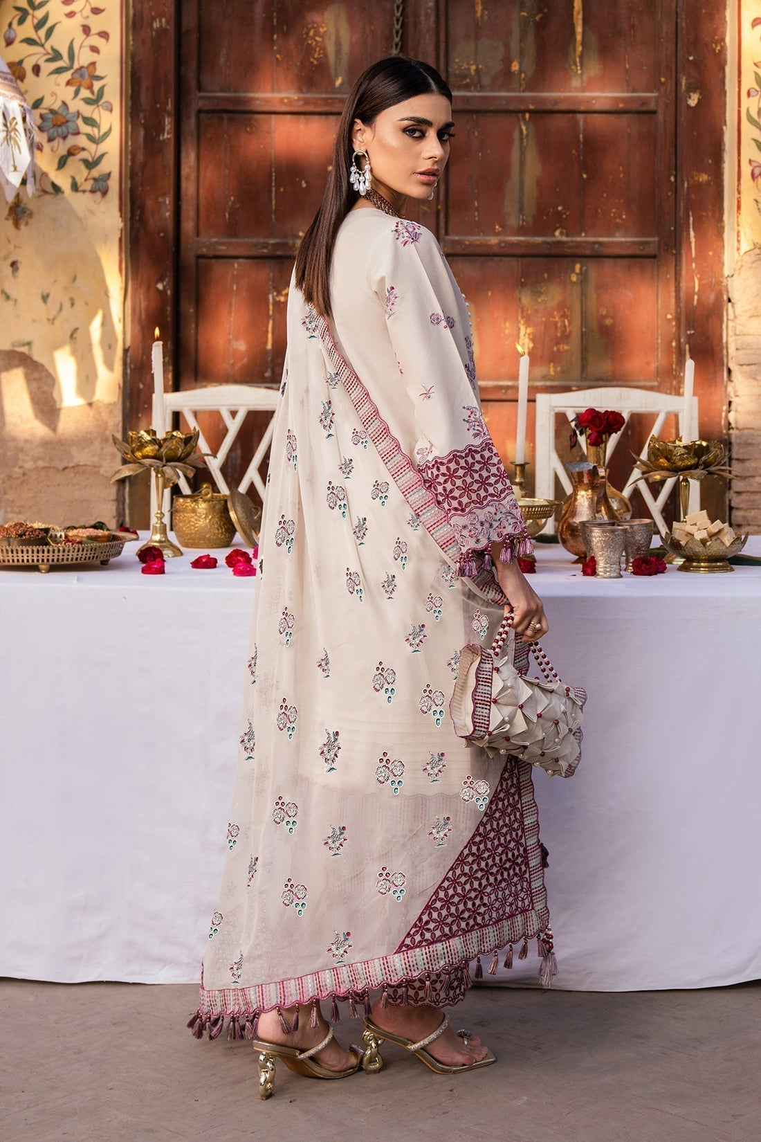 Alizeh | Rawayat Luxury Lawn 24 | Hayat - House Of Hania
