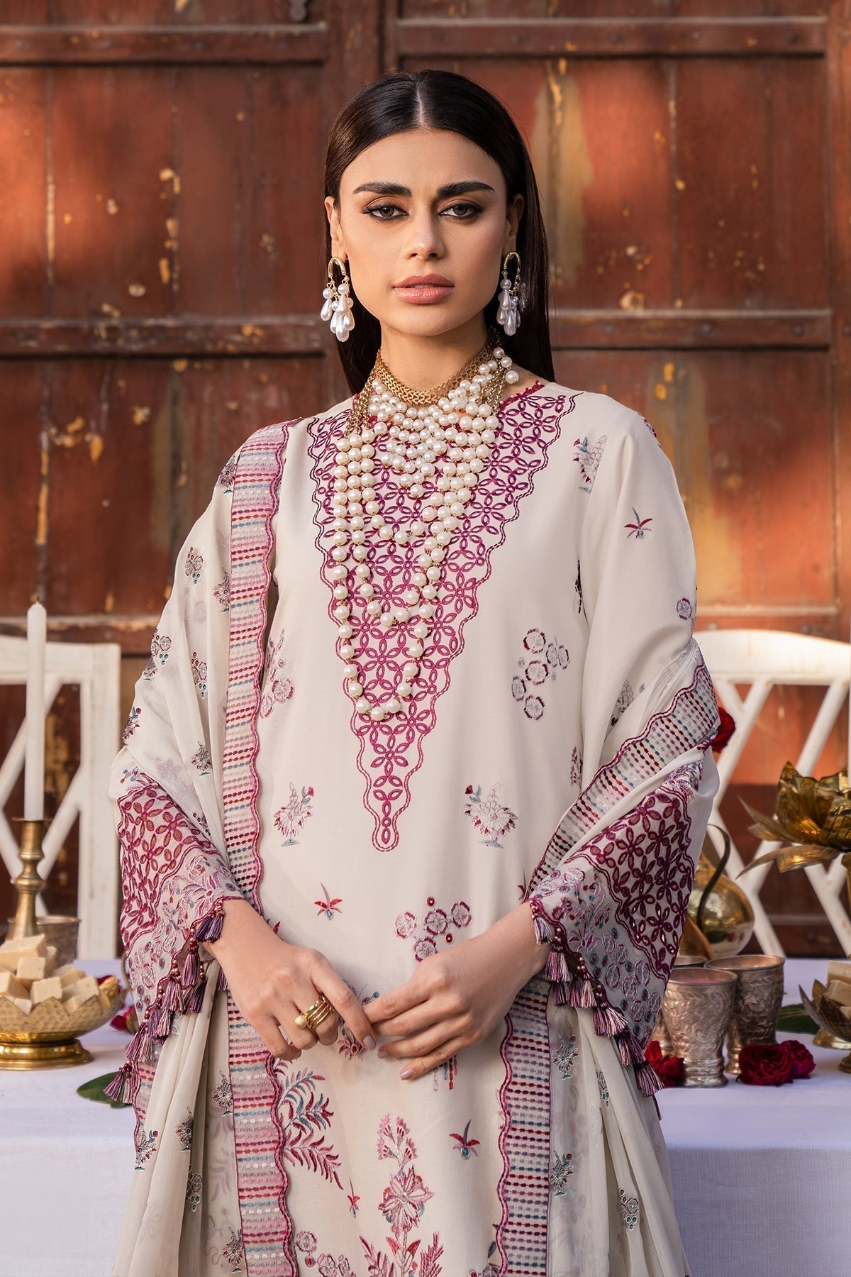 Alizeh | Rawayat Luxury Lawn 24 | Hayat - House Of Hania