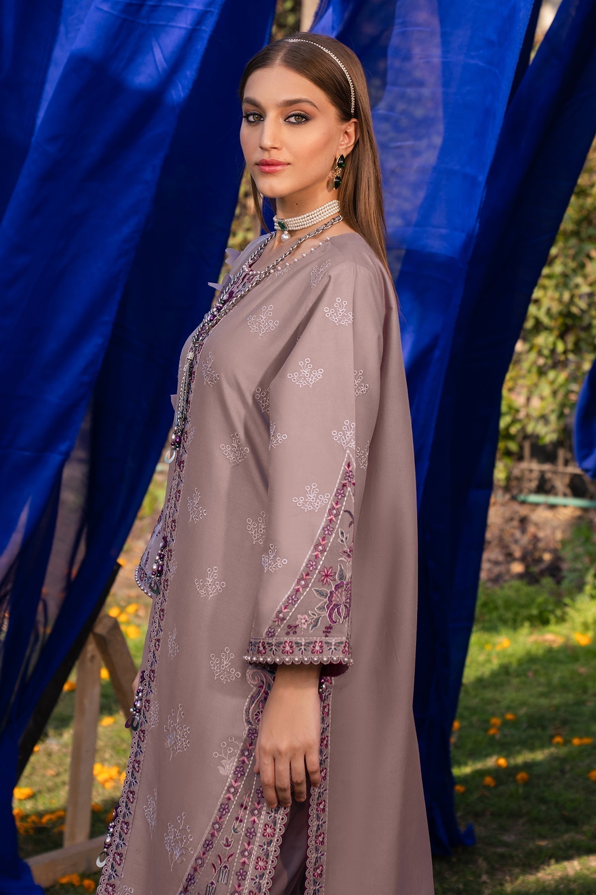 Alizeh | Rawayat Luxury Lawn 24 | Meraat - House Of Hania