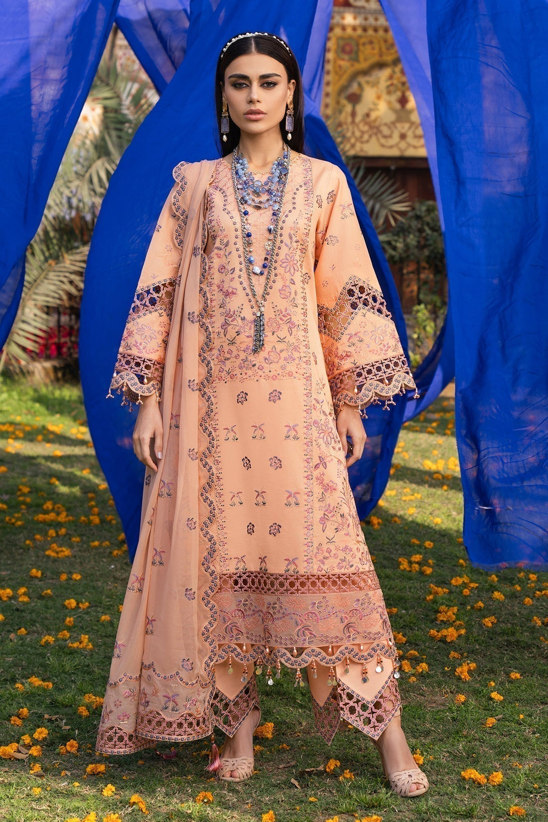 Alizeh | Rawayat Luxury Lawn 24 | Nazmin - House Of Hania