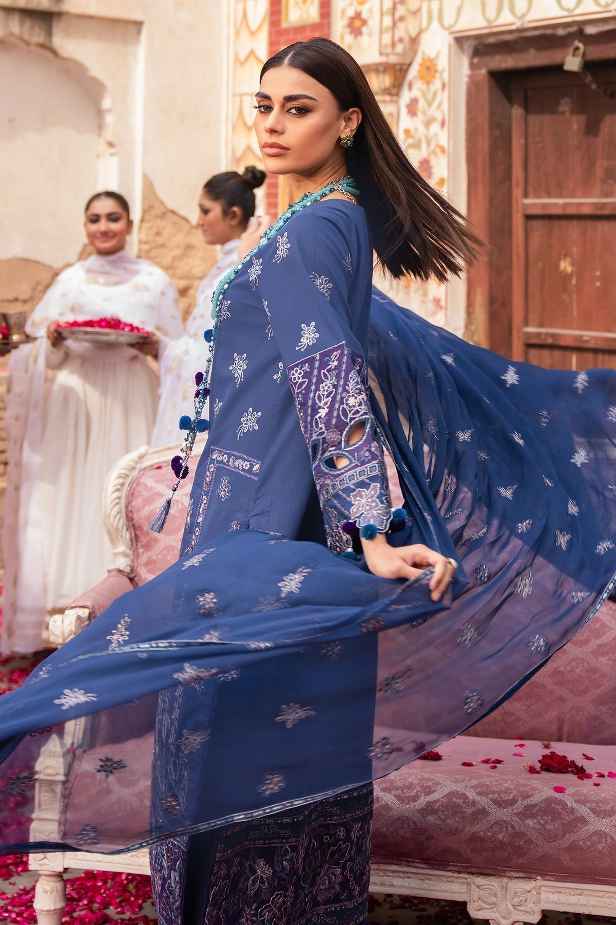 Alizeh | Rawayat Luxury Lawn 24 | Shehnaaz - House Of Hania