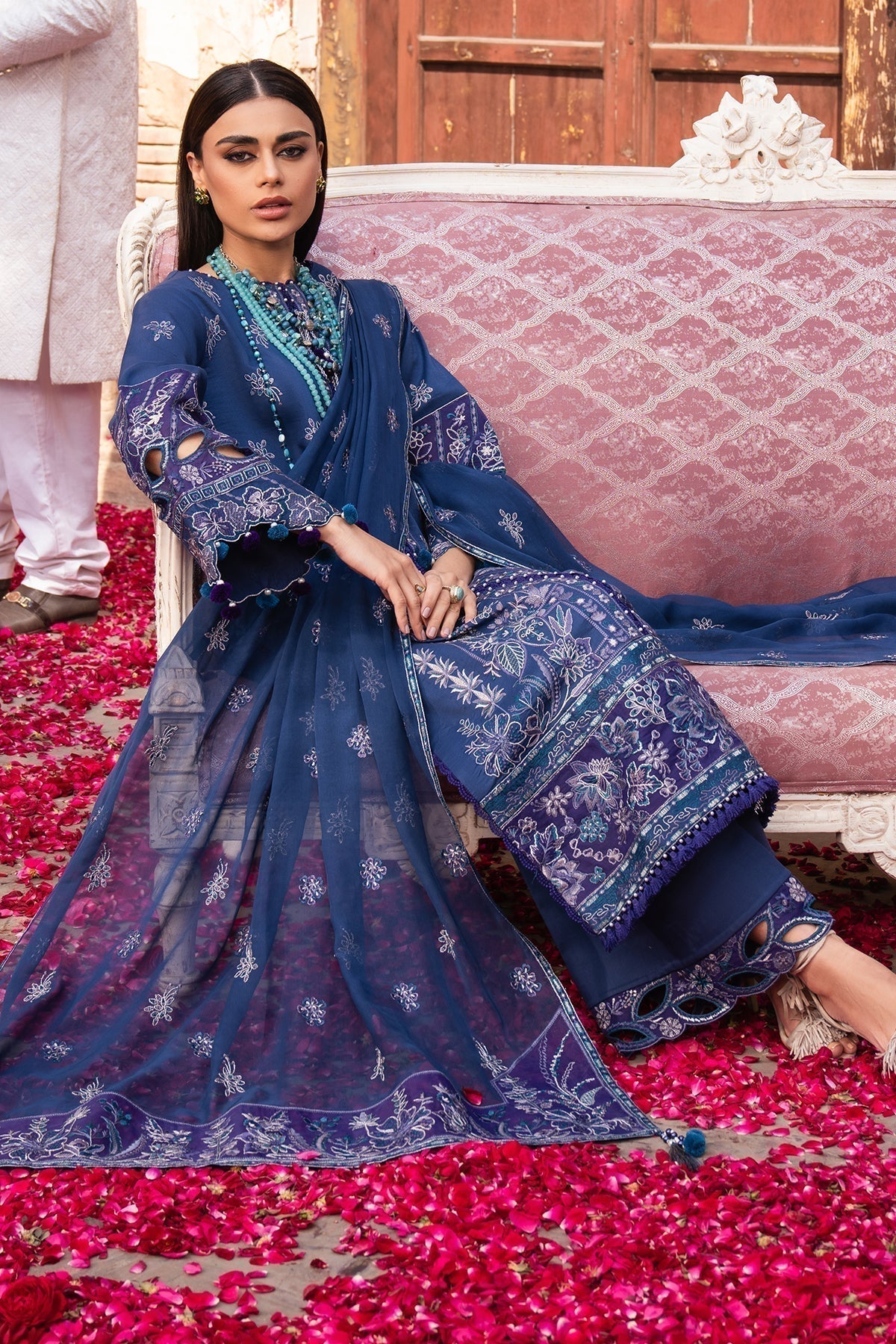 Alizeh | Rawayat Luxury Lawn 24 | Shehnaaz - House Of Hania