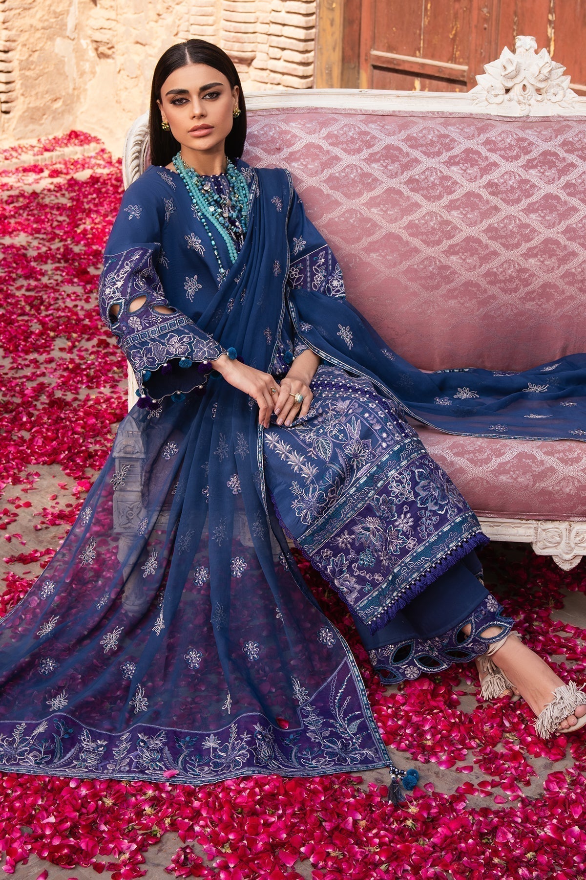 Alizeh | Rawayat Luxury Lawn 24 | Shehnaaz - House Of Hania