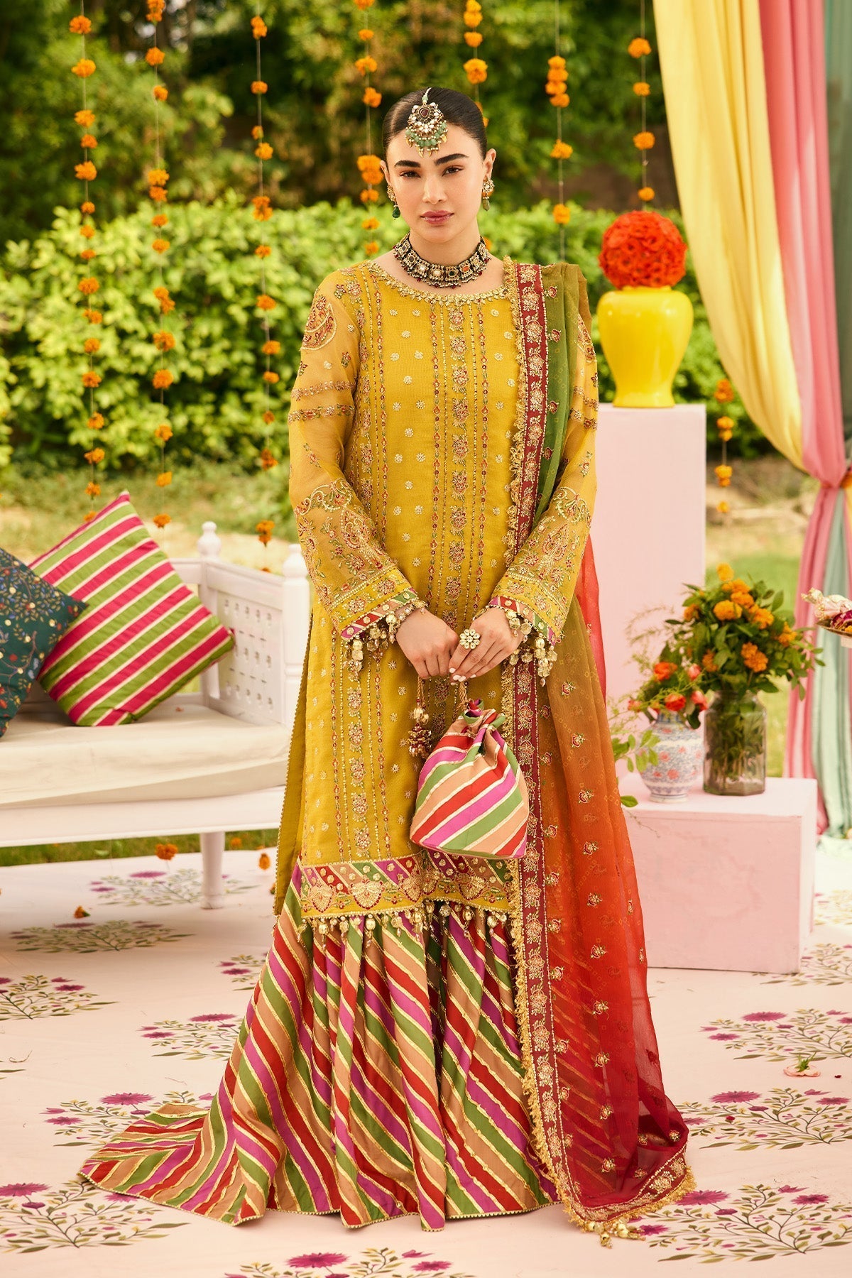 Alizeh | Shehnai The Festive Edit | AF-ZN-2215-Zarposh - House Of Hania