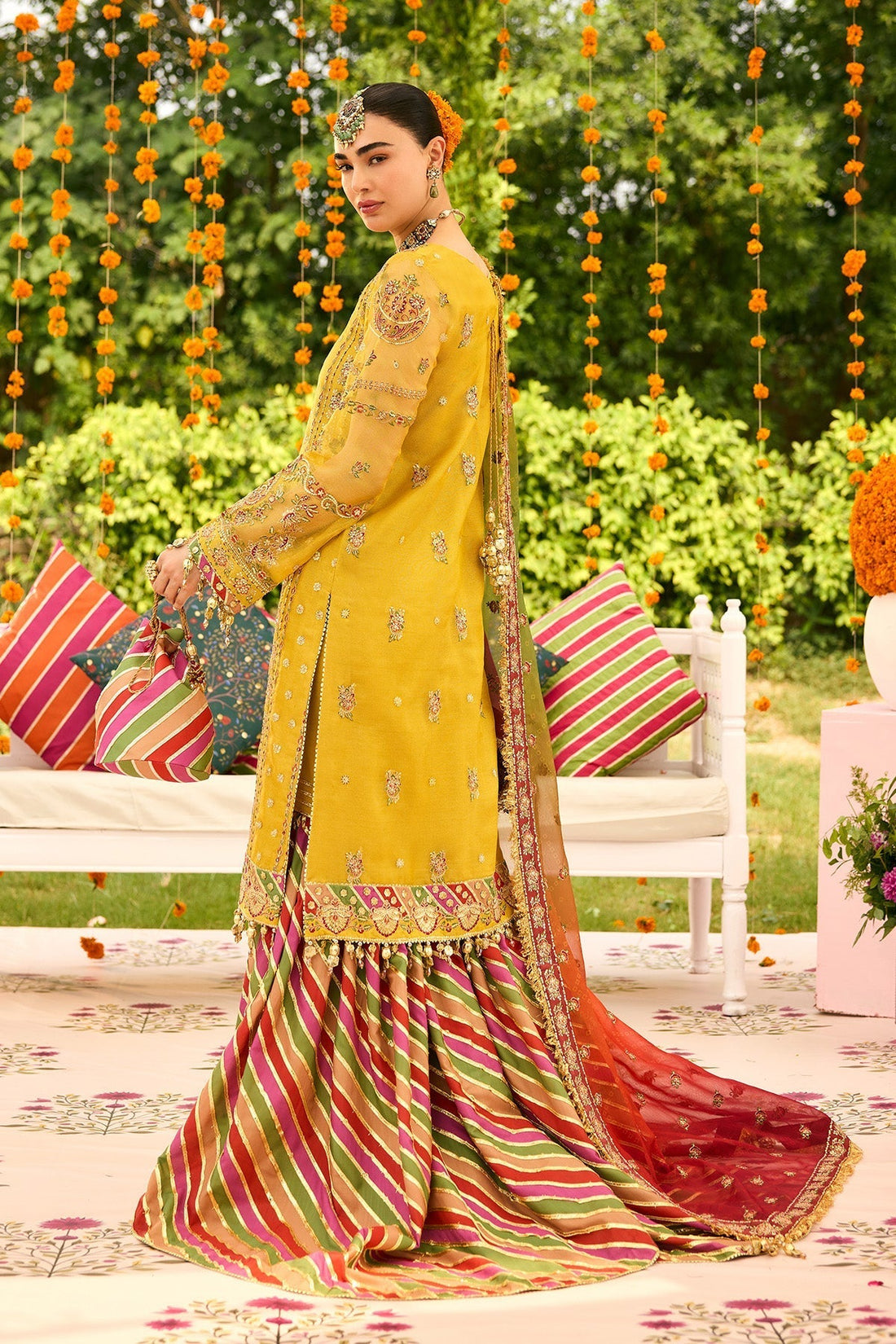 Alizeh | Shehnai The Festive Edit | AF-ZN-2215-Zarposh - House Of Hania