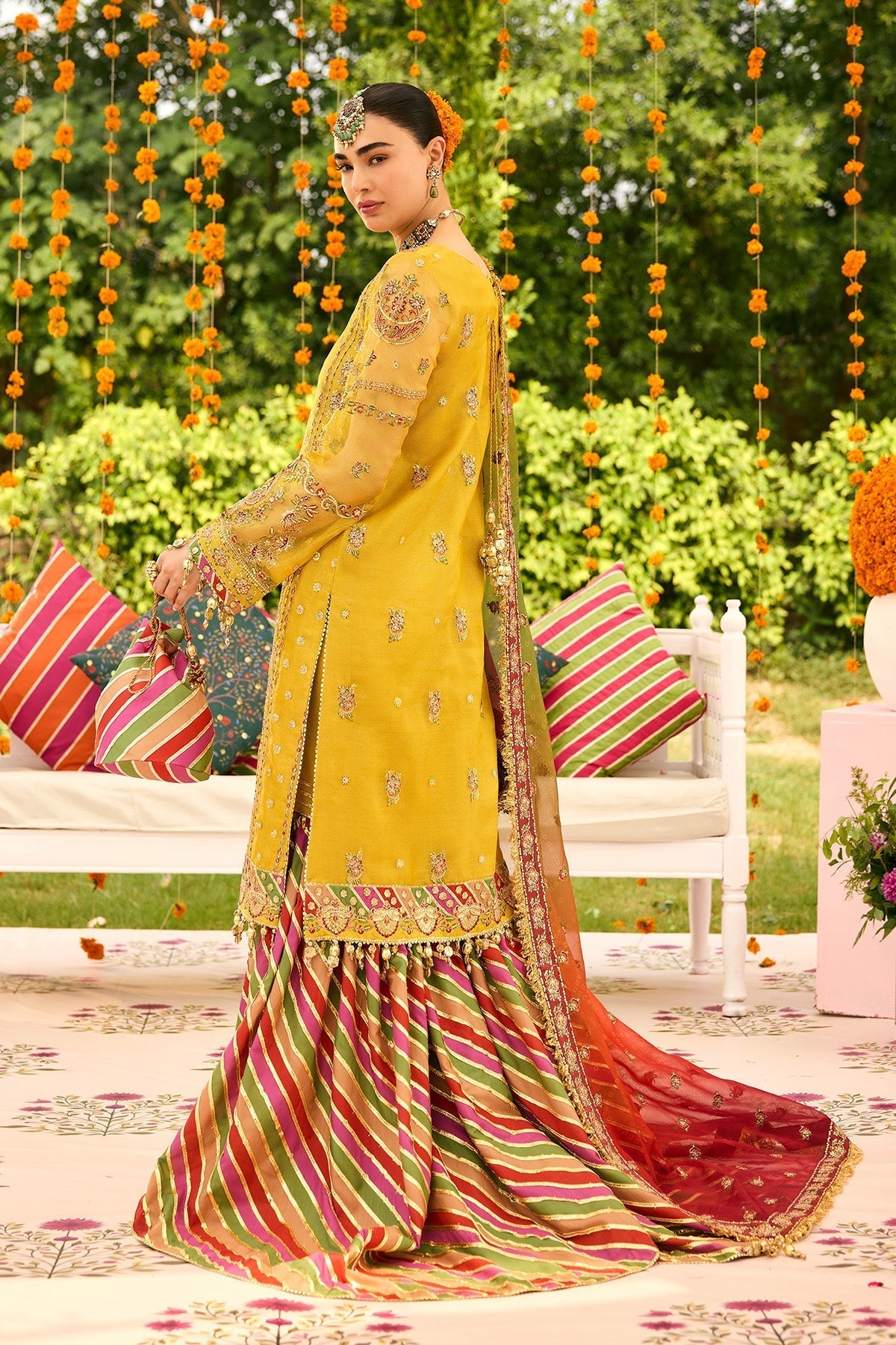 Alizeh | Shehnai The Festive Edit | AF-ZN-2215-Zarposh - House Of Hania