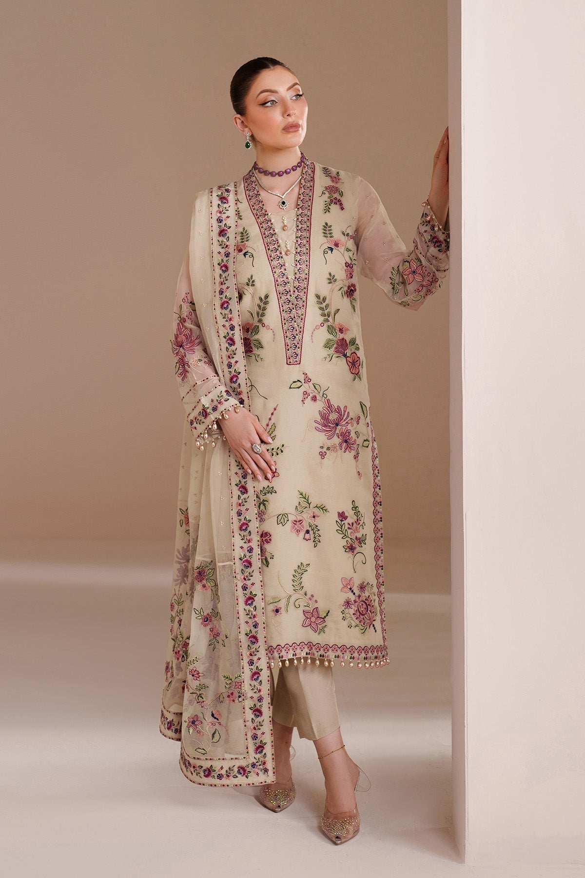 Alizeh | Threads Eid Festive Edit 26 | AF-BDHG-5041-Victoria - House Of Hania
