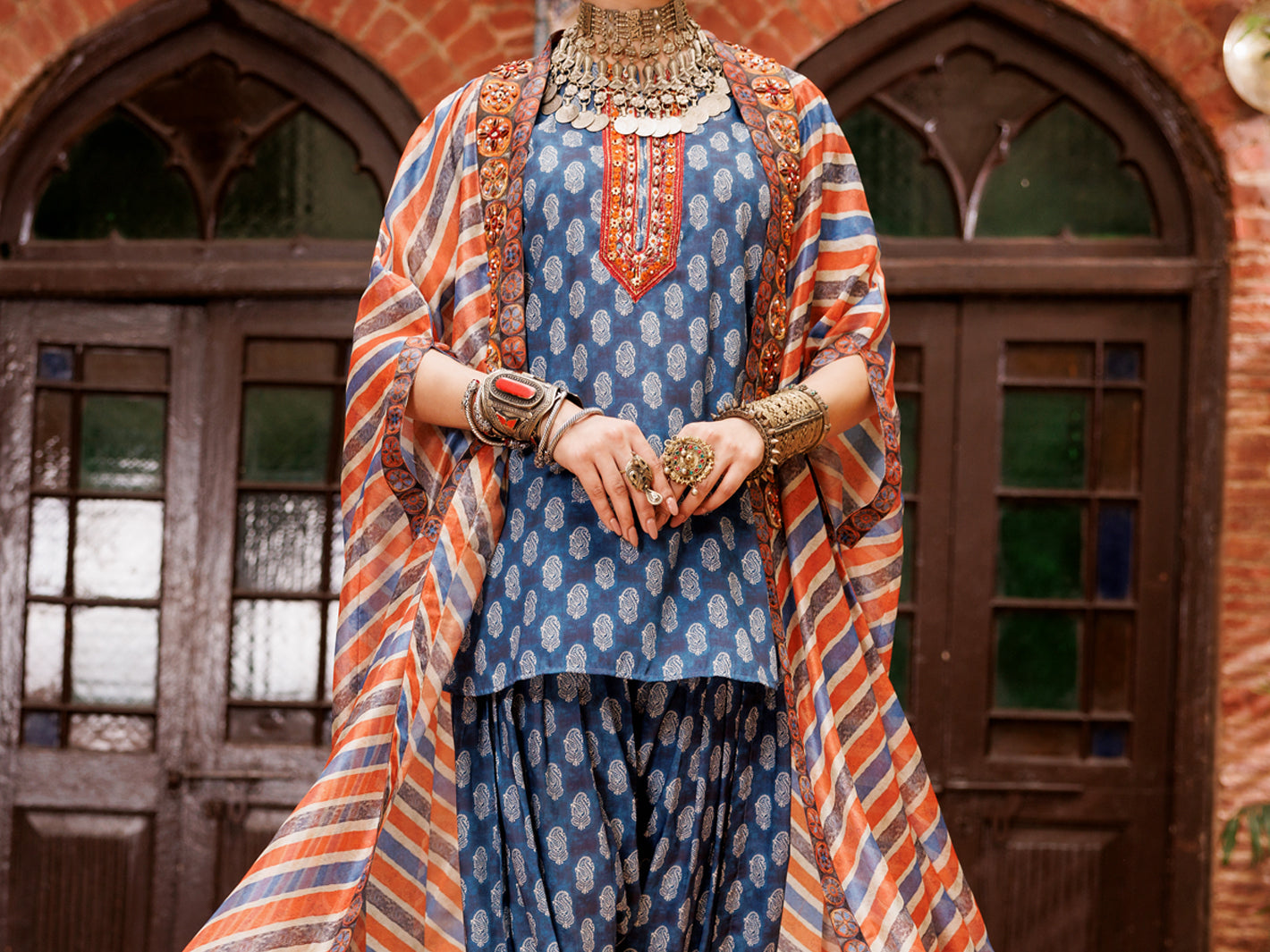 Almirah | Lok Wirsa Signature Collection | ALP-3PS-1956A - House Of Hania