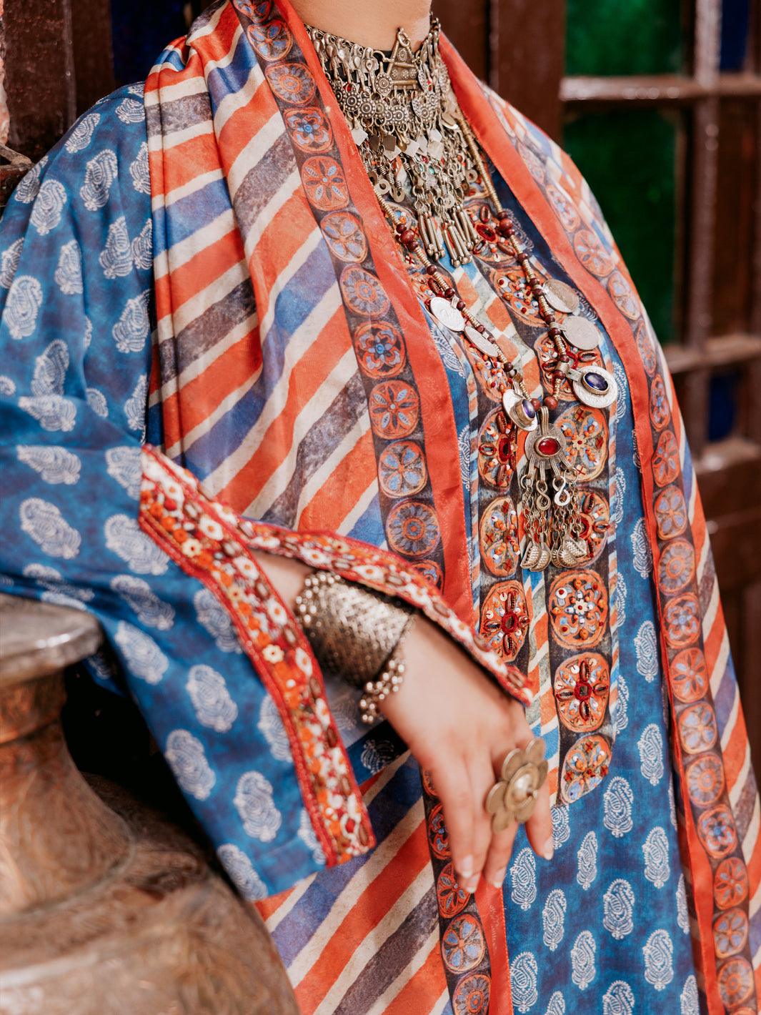 Almirah | Lok Wirsa Signature Collection | ALP-3PS-1956A - House Of Hania