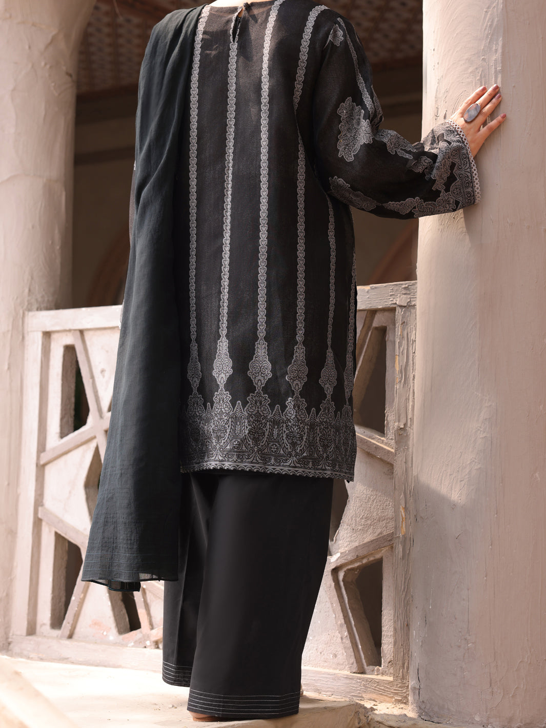 Almirah | Luxury Edit | ALP-3PS-1630 - House Of Hania