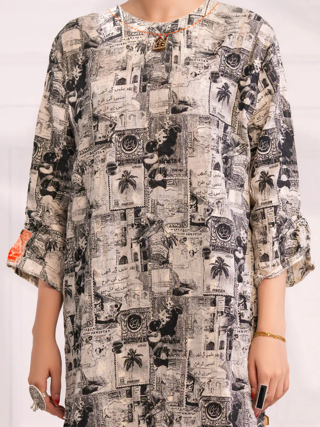 Almirah | Tale of heritage | Black & White Dobby Kurti - AL-LK-1079 - House Of Hania