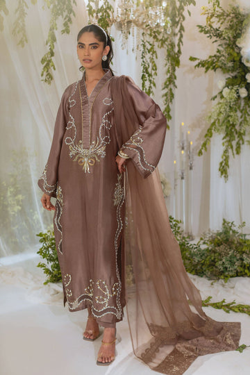 Annus Abrar | Lumi Eid Edit | Amalina Taupe (Shirt and Pants) - House Of Hania