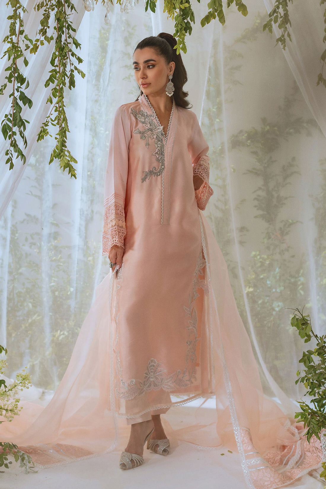 Annus Abrar | Lumi Eid Edit | Nayimah (Shirt and Pants) - House Of Hania
