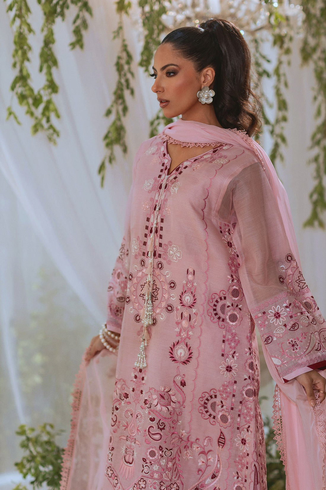 Annus Abrar | Lumi Eid Edit | Zimal (Shirt and Pants) - House Of Hania