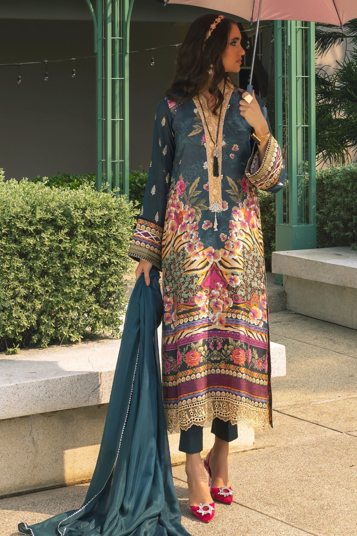 Annus Abrar | Luxe Silk Pret | SIBYL - House Of Hania
