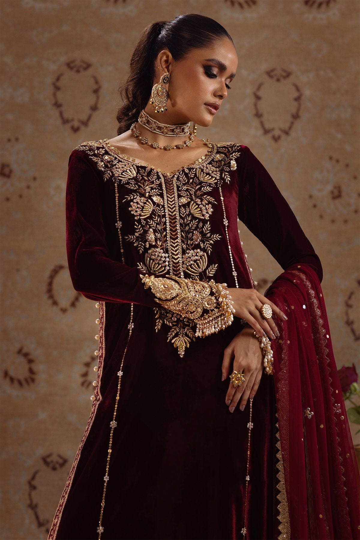 Annus Abrar | Mirha Winter Velour | Arwa - House Of Hania