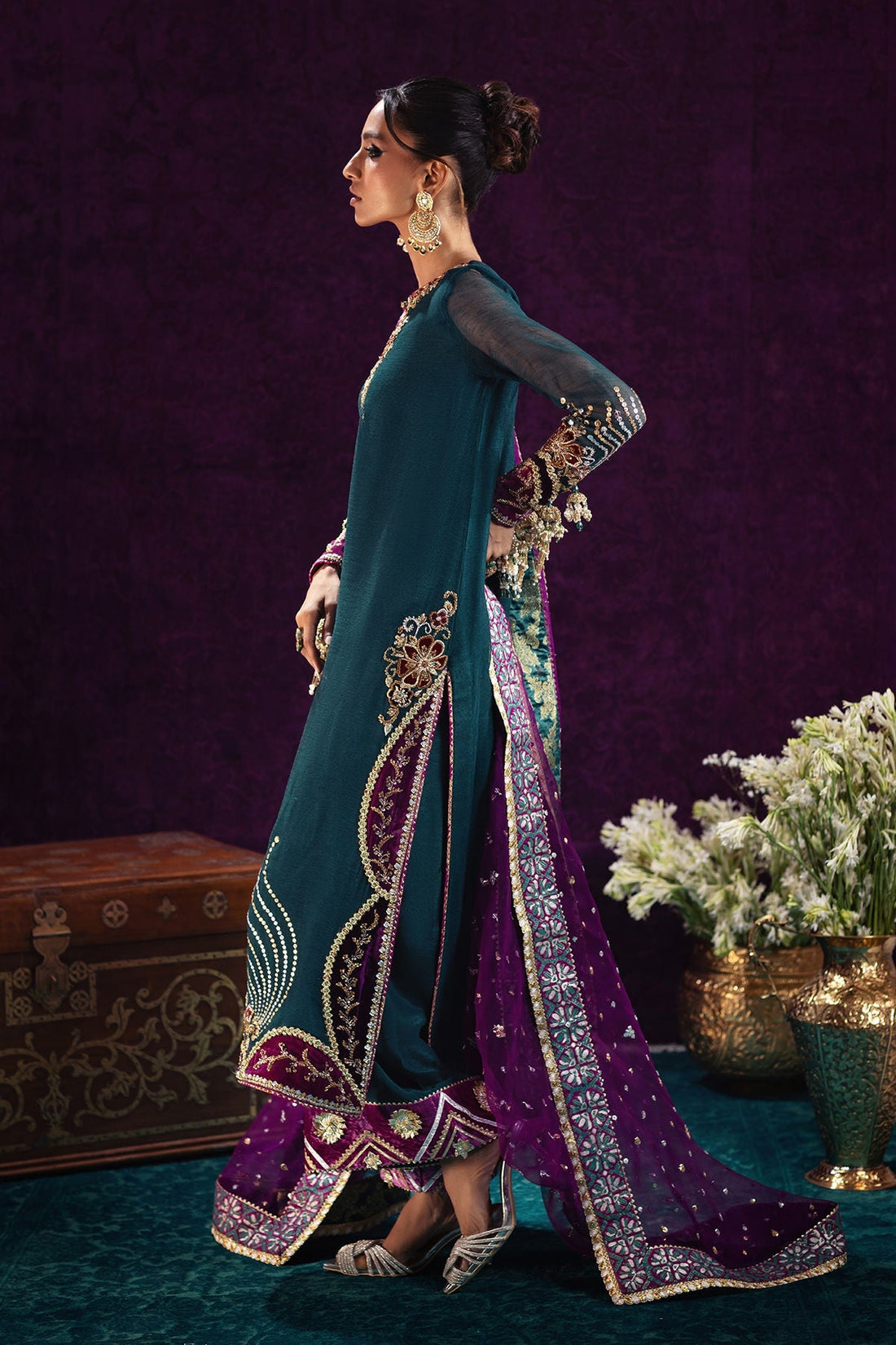 Annus Abrar | Mirha Winter Velour | Lila - House Of Hania