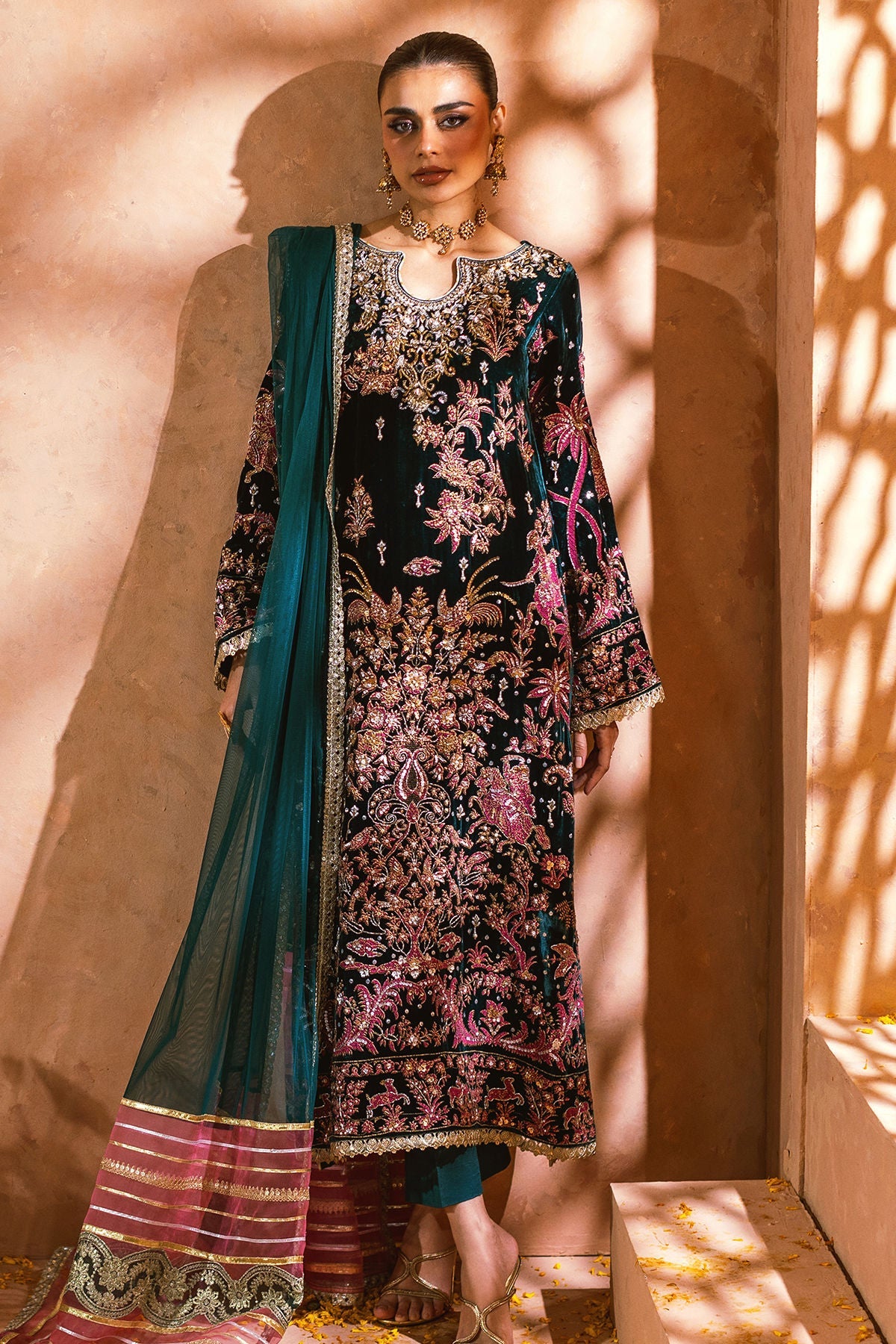Annus Abrar | Mirha Winter Velour | Nerali (Shirt and Pants) - House Of Hania