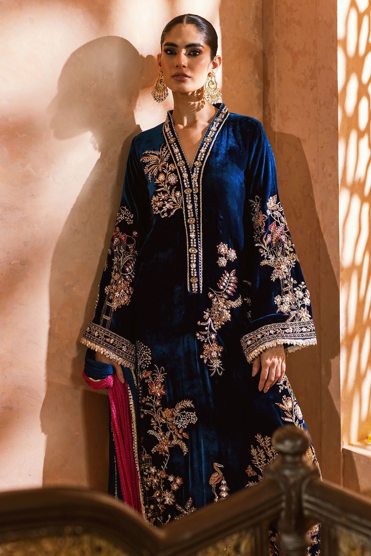 Annus Abrar | Mirha Winter Velour | Rushma (Shirt, Pants and Dupatta) - House Of Hania