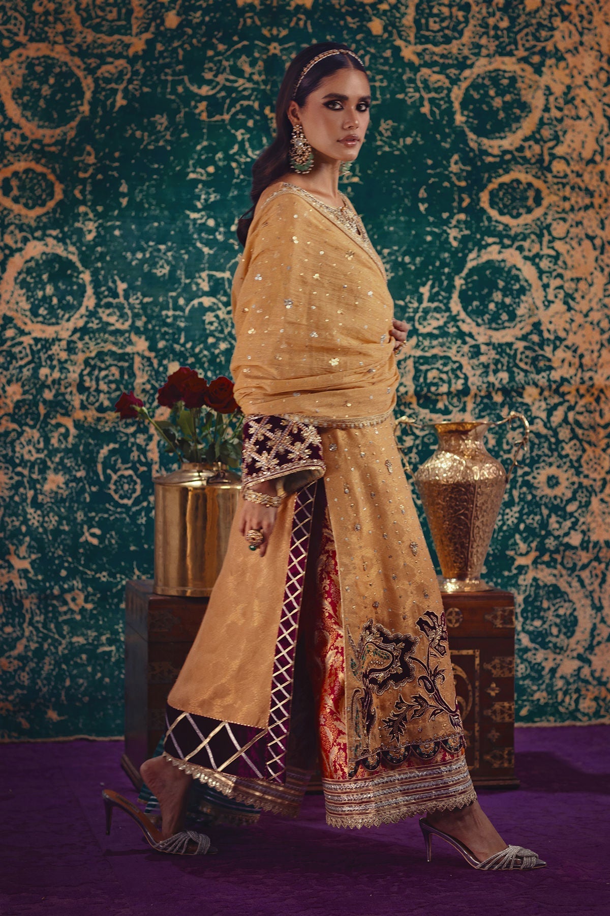 Annus Abrar | Mirha Winter Velour | Senara - House Of Hania