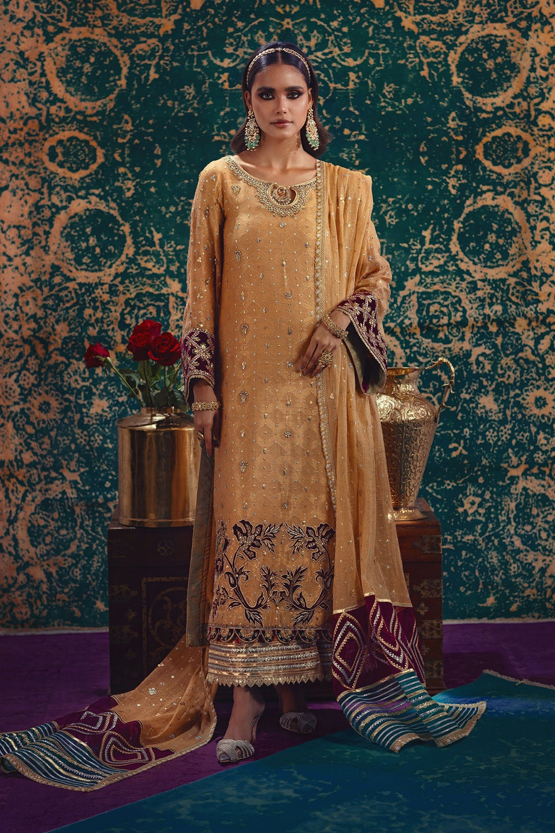 Annus Abrar | Mirha Winter Velour | Senara - House Of Hania