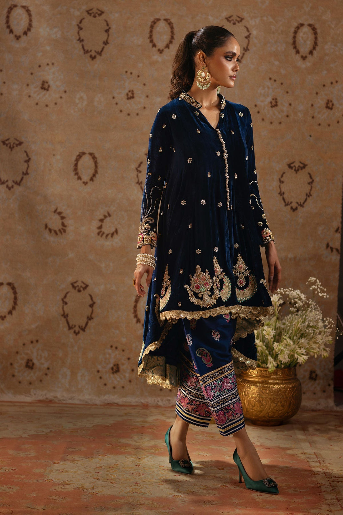 Annus Abrar | Mirha Winter Velour | Sheema - House Of Hania