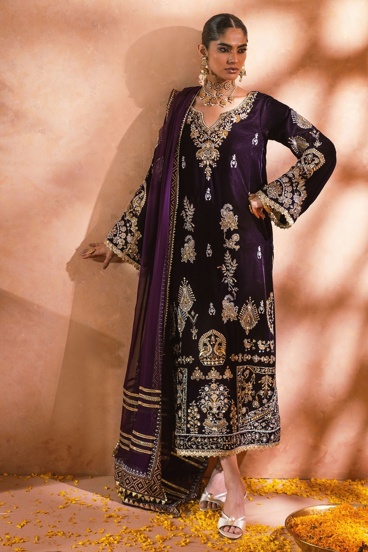 Annus Abrar | Mirha Winter Velour | Zolia (Shirt and Pants) - House Of Hania