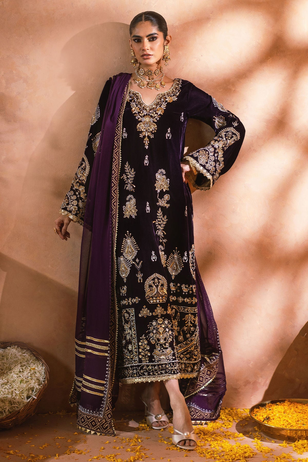 Annus Abrar | Mirha Winter Velour | Zolia (Shirt and Pants) - House Of Hania