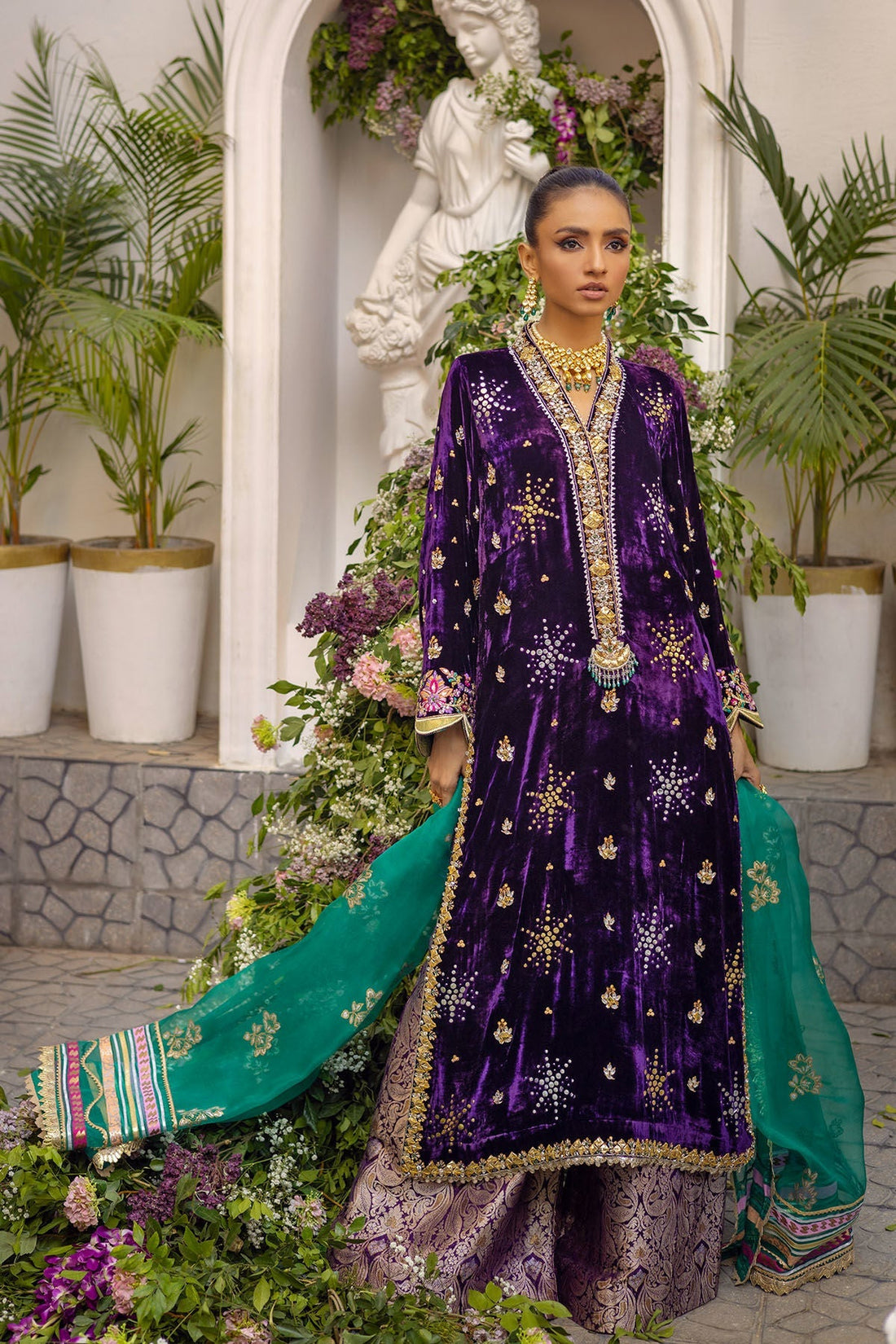 Annus Abrar | Semi Formals | ANEETA - House Of Hania