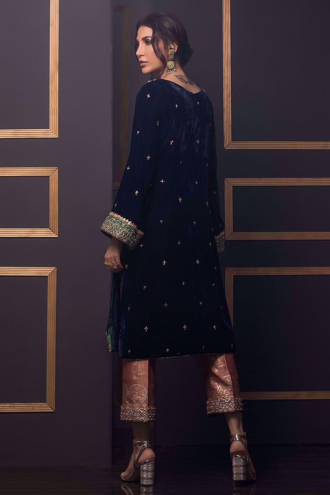 Annus Abrar | Semi Formals | ETOILES BLEU - House Of Hania
