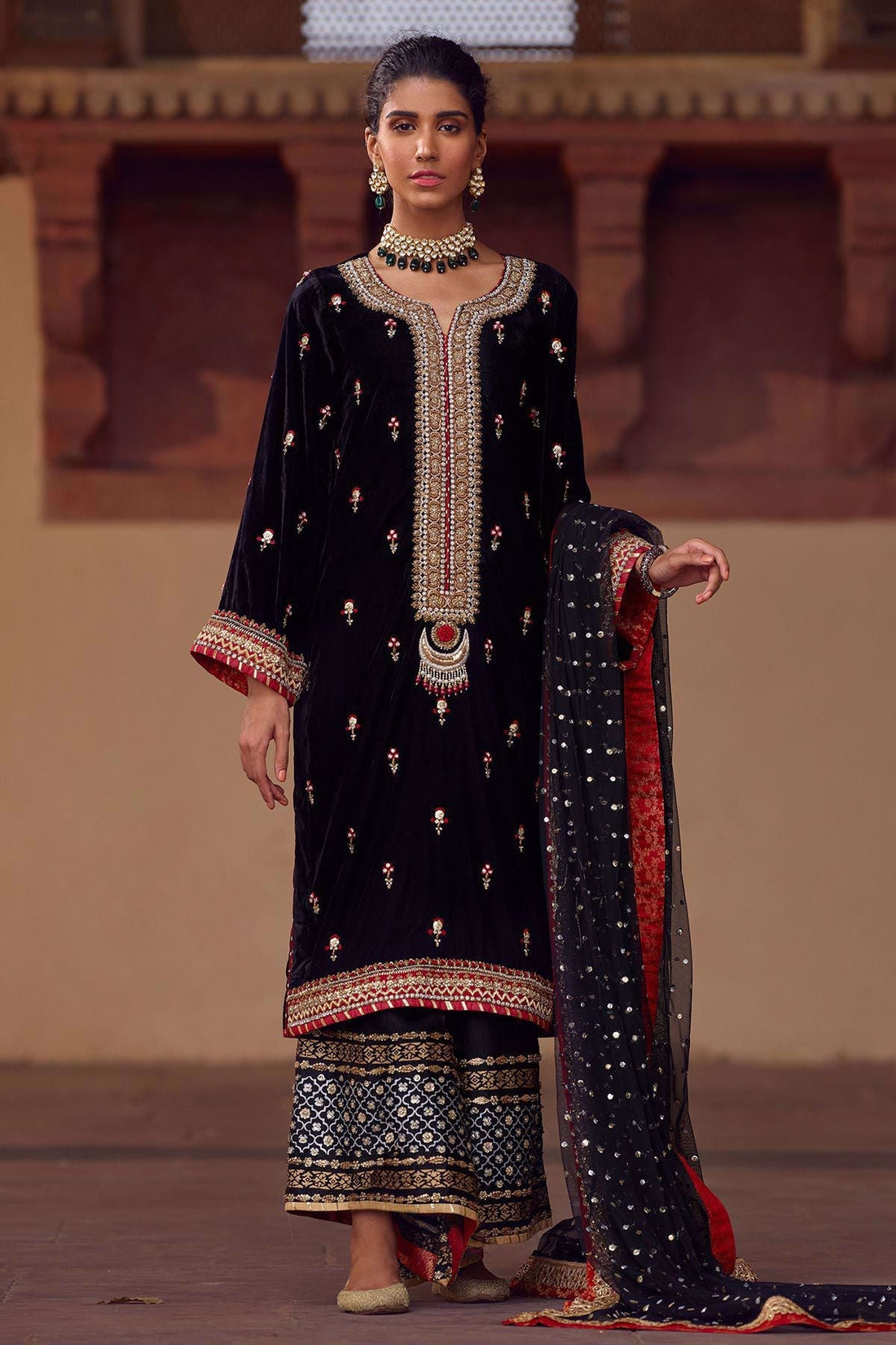 Annus Abrar | Semi Formals | FREYA - House Of Hania