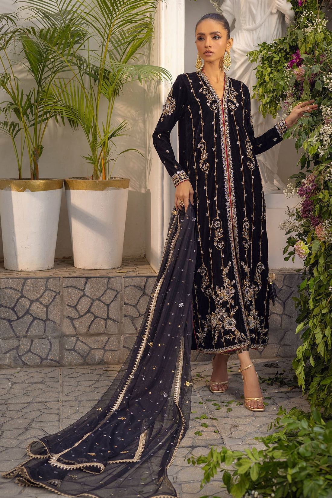 Annus Abrar | Semi Formals | SONA - House Of Hania