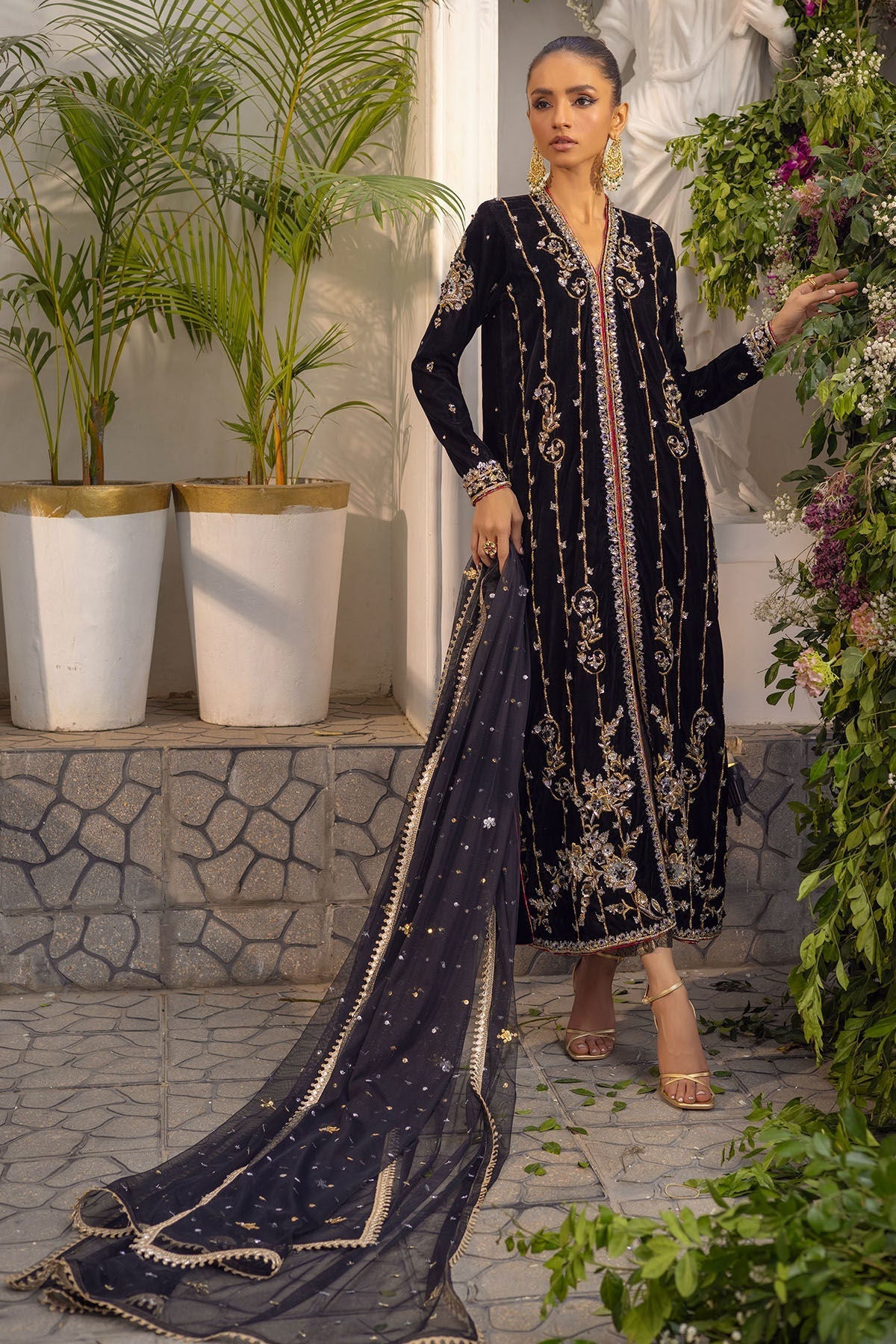Annus Abrar | Semi Formals | SONA - House Of Hania