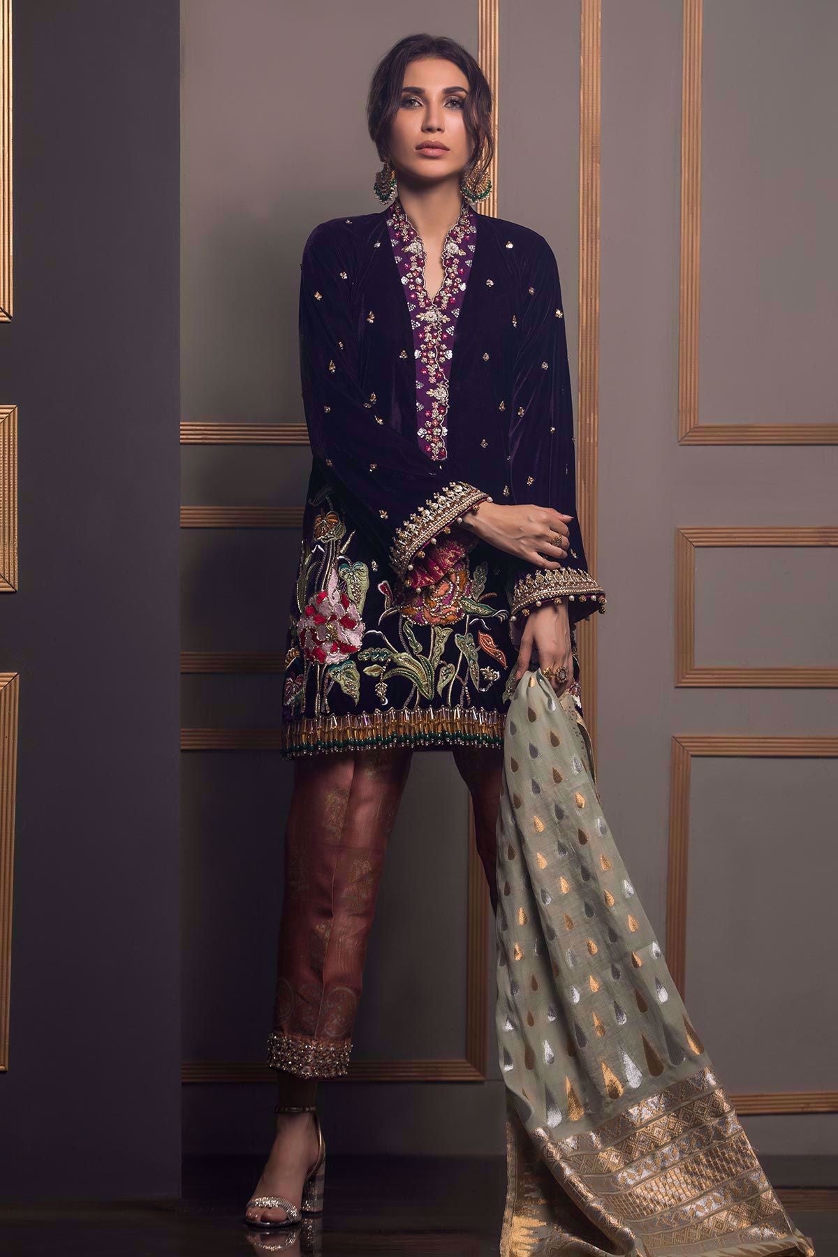 Annus Abrar | Semi Formals | VIOLET BRUME - House Of Hania